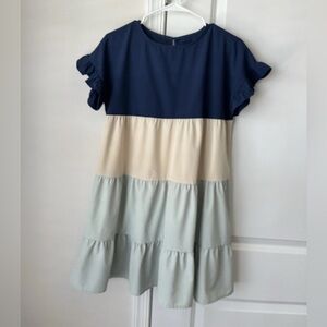 Tiered Women’s Summer Dress Small Flowy Resortwear Beach Coastal ruffles dainty